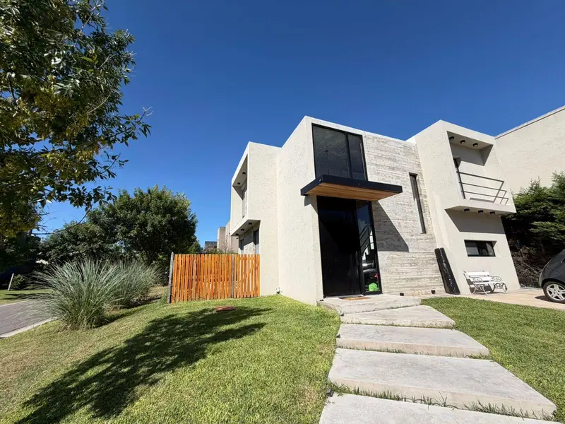 Casa en venta · Grand Bourg, Malvinas Argentinas, GBA Norte, Provincia de Buenos Aires