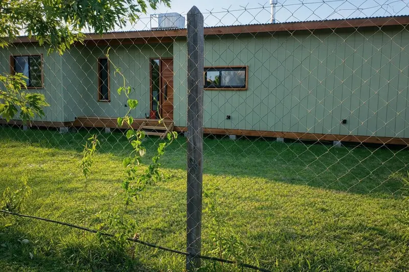 2042139350.jpg