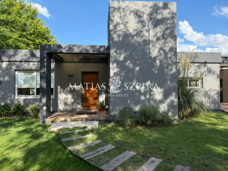 Casa en venta · La Cesarina, General Rodriguez, GBA Oeste, Provincia de Buenos Aires