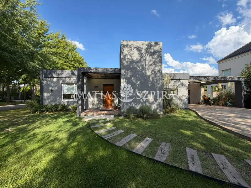 Casa en venta · La Cesarina, General Rodriguez, GBA Oeste, Provincia de Buenos Aires