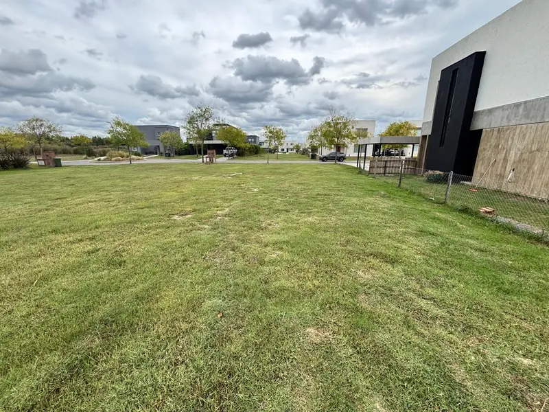 Terreno en venta · Araucarias, Puertos del Lago, Escobar, GBA Norte, Provincia de Buenos Aires
