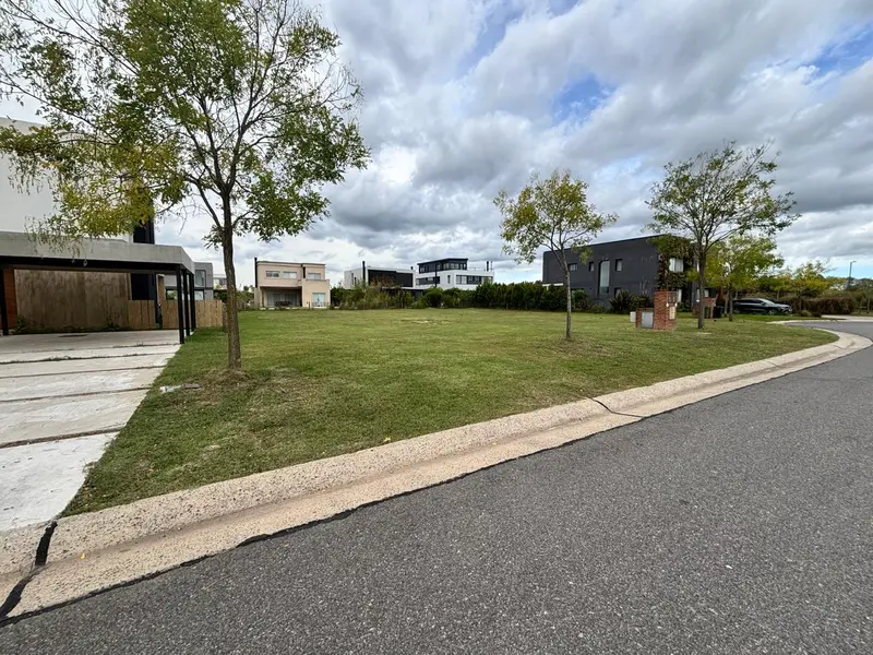Terreno en venta · Araucarias, Puertos del Lago, Escobar, GBA Norte, Provincia de Buenos Aires