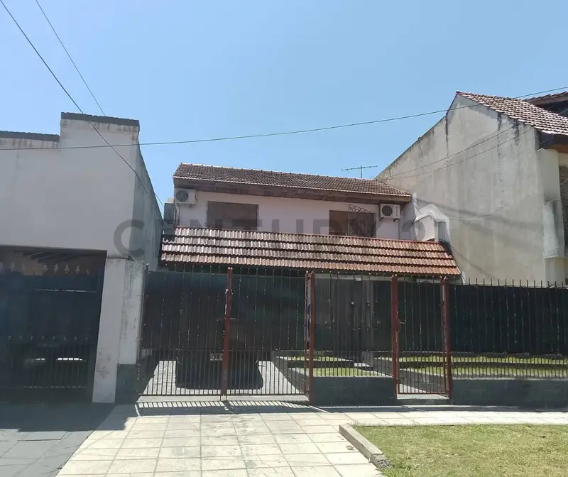 Casa en venta · Temperley, Lomas de Zamora, GBA Sur, Provincia de Buenos Aires