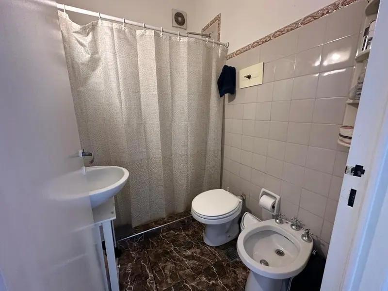Baño 1H.jpeg