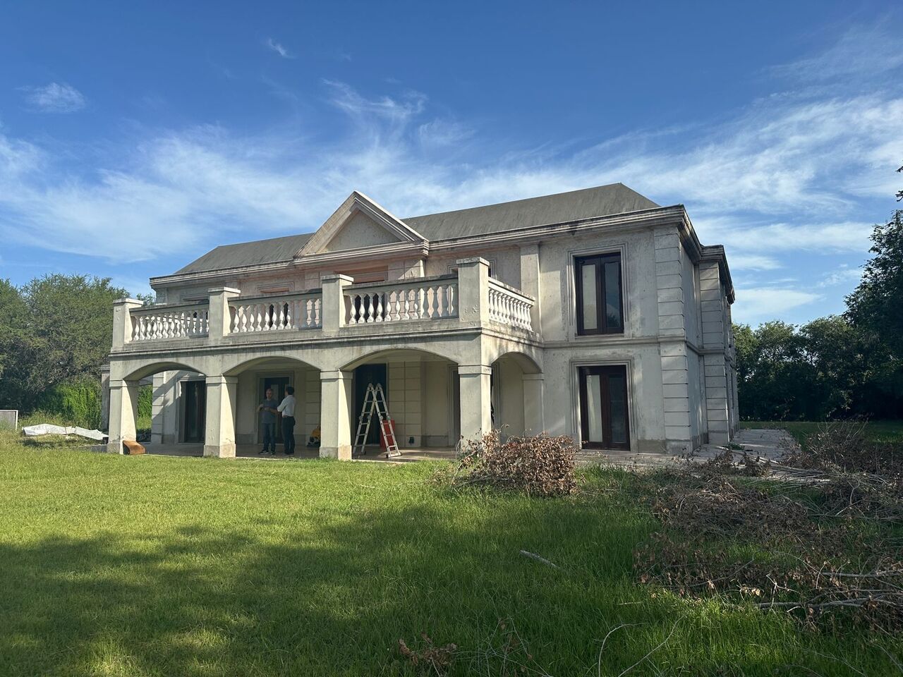 CASA EN VENTA EN VILLA ALLENDE CALLE GUAYAQUIL 500 M2 APROX. | 4.500 M² DE TERRENO. EXCELENTE OPORTUNIDAD!!!
