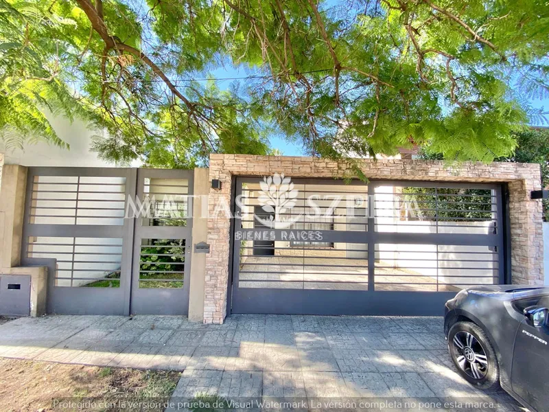 Casa en venta · Castelar, Morón, GBA Oeste, Provincia de Buenos Aires
