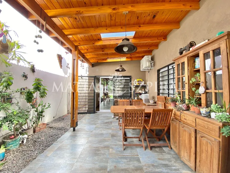 Casa en venta · Castelar, Morón, GBA Oeste, Provincia de Buenos Aires