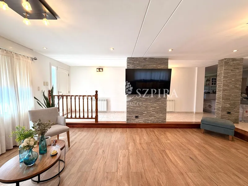 Casa en venta · Barrio Privado Astorga, La Reja, Moreno, GBA Oeste, Provincia de Buenos Aires Casa en venta · Barrio Privado Astorga, La Reja, Moreno, GBA Oeste, Provincia de Buenos Aires