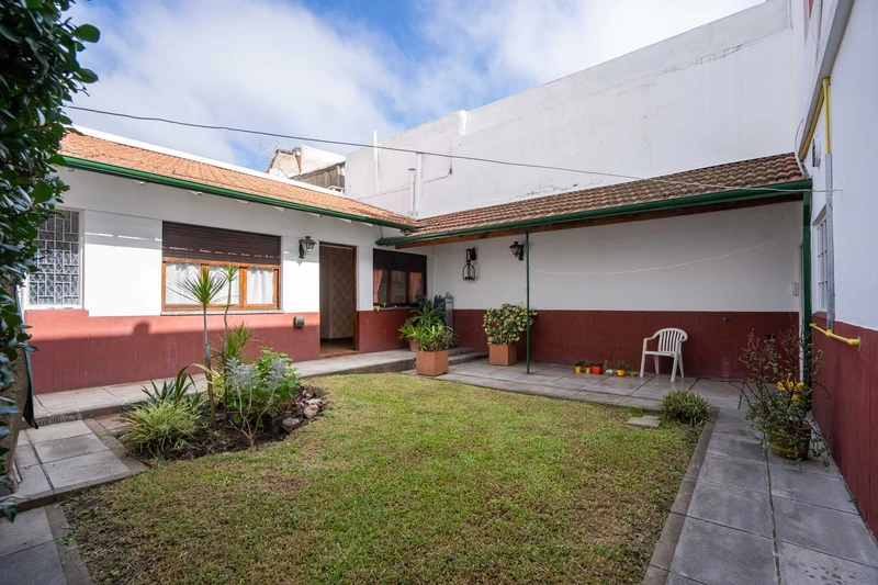 Casa en venta · Flores, CABA