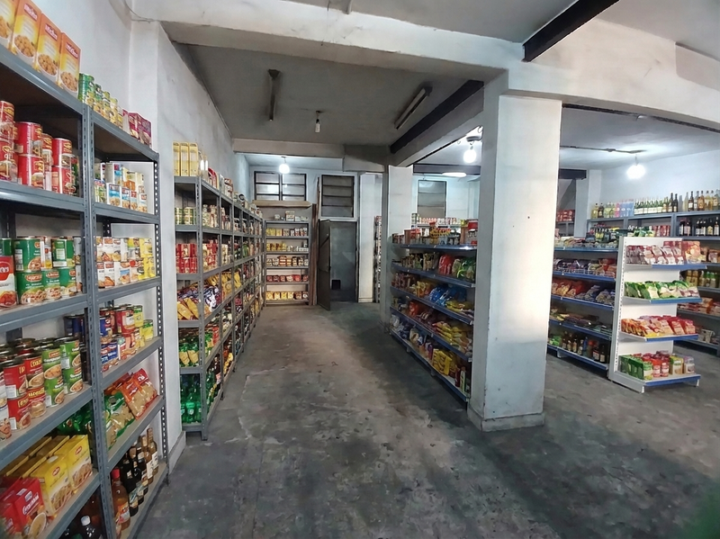 ferreteria vacia 3 sin muebles SUPERM.png