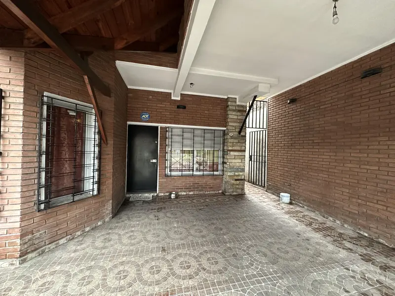 Casa en venta · Morón, GBA Oeste, Provincia de Buenos Aires