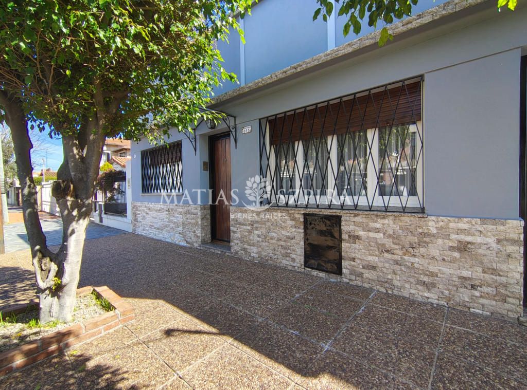 Casa en venta · Castelar, Morón, GBA Oeste, Provincia de Buenos Aires