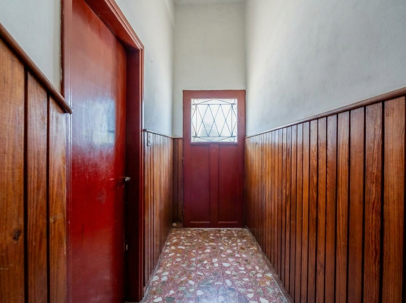 pasillo entrada pta baja.jpeg