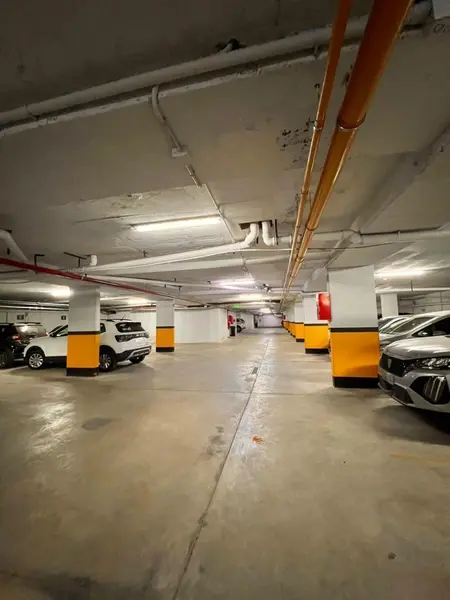 2038058024_interior_other.jpg