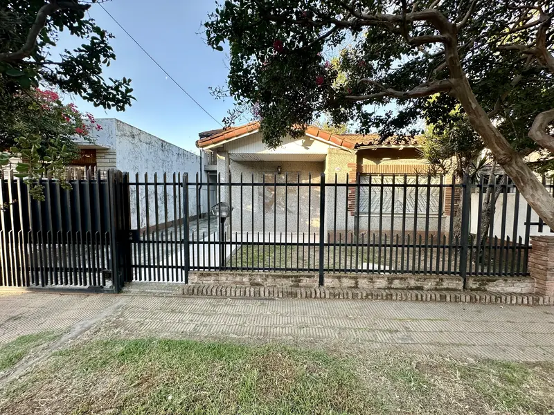 Casa en venta · Morón, GBA Oeste, Provincia de Buenos Aires