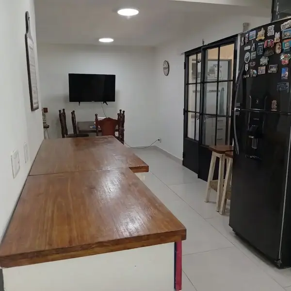 Comedor diario desde cocina.webp