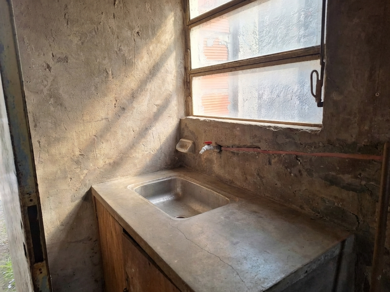 remove-output-1775586129260- cocina iglesia.png