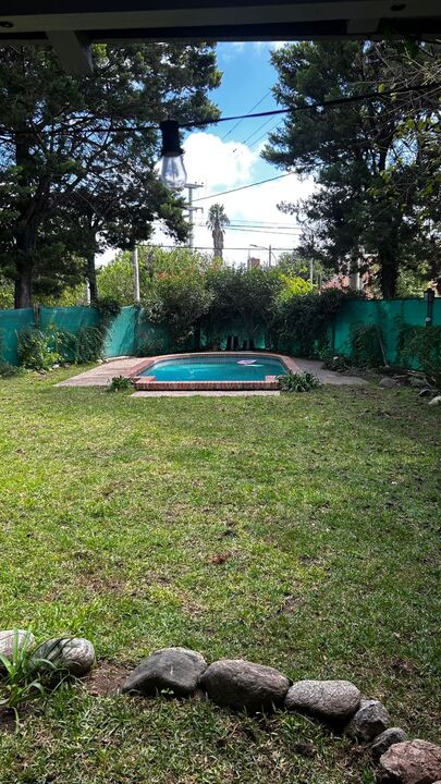 Venta de casa en Villa Belgrano 3 dormitorios. Funcionalidad, luz y calidad. - foto 2