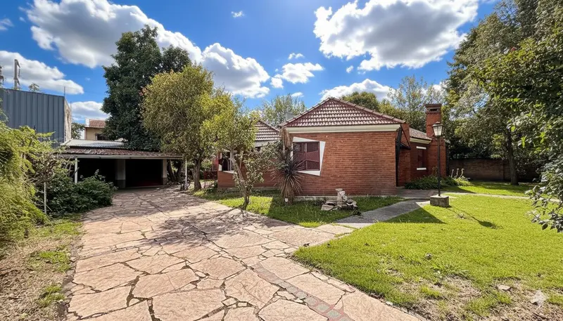 Casa en venta · Ituzaingó Norte, Ituzaingó, GBA Oeste, Provincia de Buenos Aires Casa en venta · Ituzaingó Norte, Ituzaingó, GBA Oeste, Provincia de Buenos Aires
