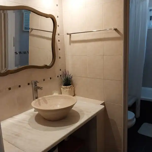 antebaño dormitorio principal.jpeg