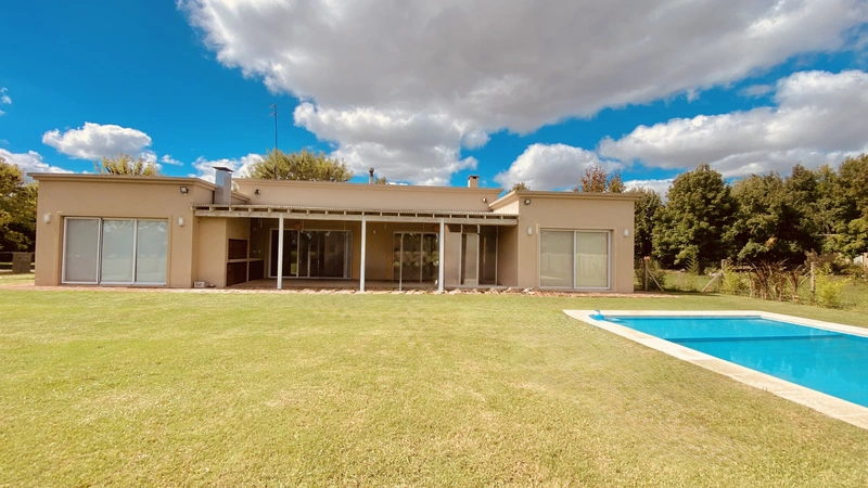 Casa en alquiler · Manzanares, Pilar, GBA Norte, Provincia de Buenos Aires