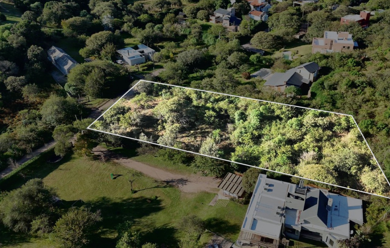 Lote en Venta en Villa Allende Golf | 2.521 m² | Residencial (Apto Housing) | Vistas a las Sierras - foto 3