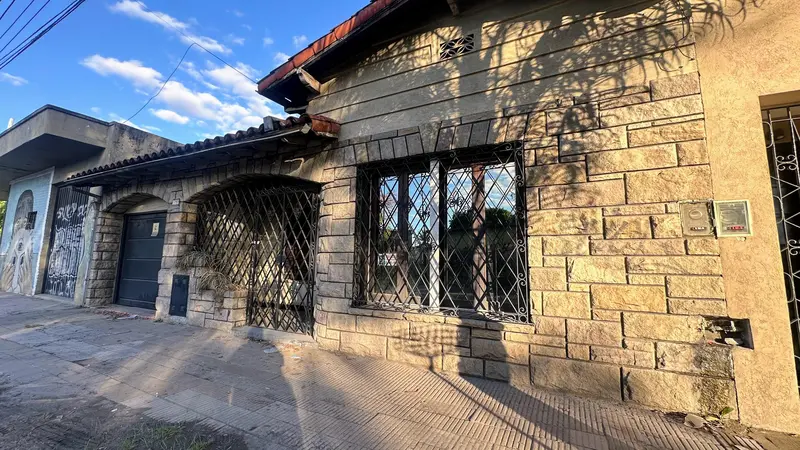 Casa en venta · Castelar, Morón, GBA Oeste, Provincia de Buenos Aires