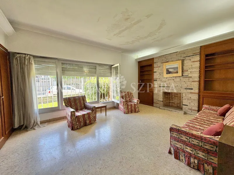 Casa en venta · Villa Tesei Oeste, Morón, Morón, GBA Oeste, Provincia de Buenos Aires