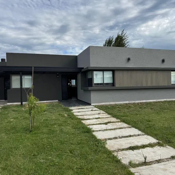 Casa en alquiler · San Sebastián, Escobar, GBA Norte, Provincia de Buenos Aires