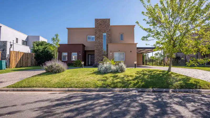 Casa en venta · El Trebol, Haras Santa María, Escobar, GBA Norte, Provincia de Buenos Aires