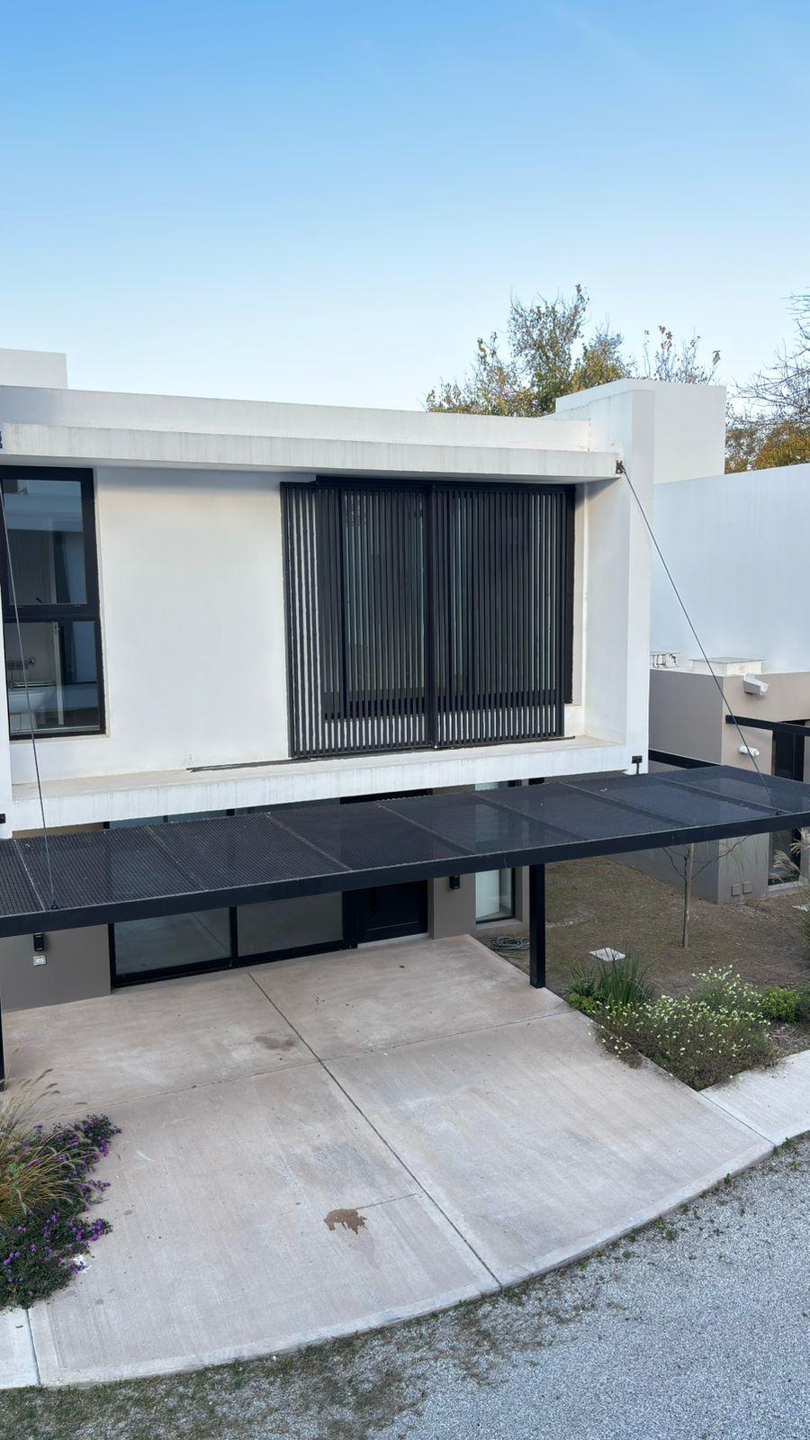 Casa en venta · Arguello, Córdoba Capital, Córdoba Casa en venta · Arguello, Córdoba Capital, Córdoba