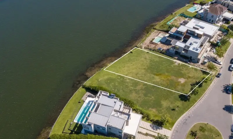 Terreno en venta · Puertos del Lago - Muelles, Escobar, GBA Norte, Provincia de Buenos Aires