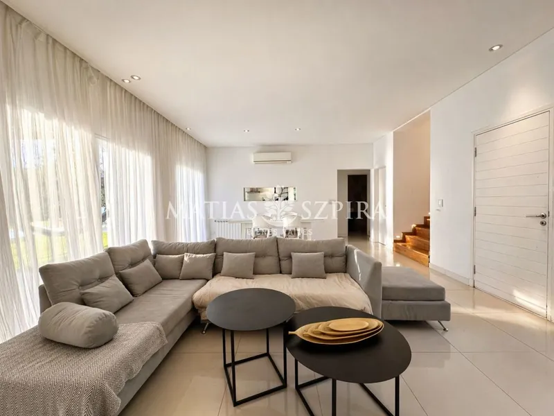 Casa en venta · La Cesarina, General Rodriguez, GBA Oeste, Provincia de Buenos Aires