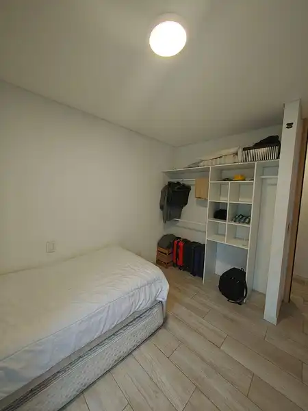 1000366637.jpg