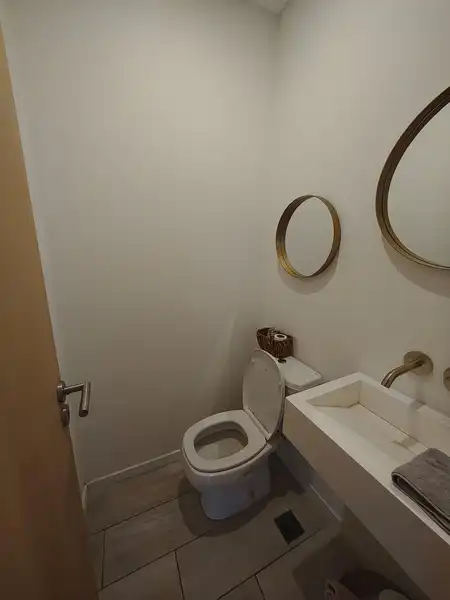 1000366651.jpg
