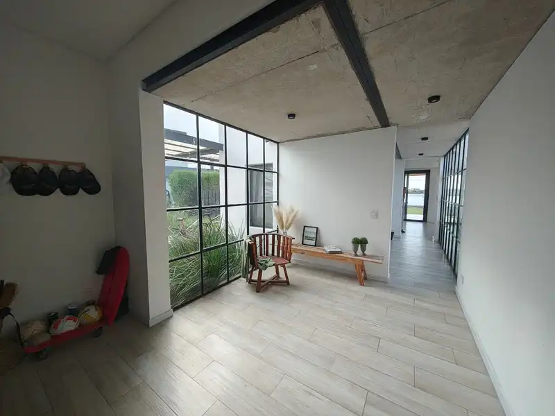 1000366681.jpg