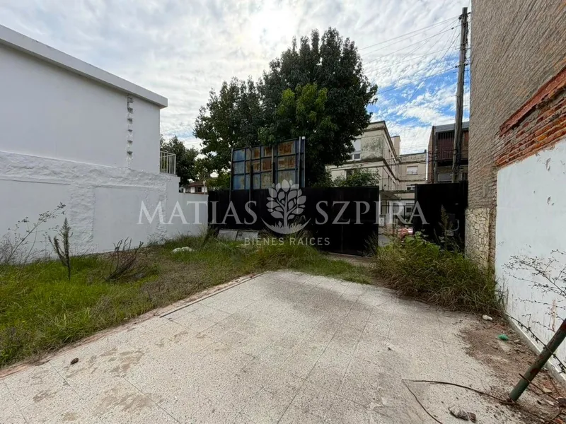 Terreno en venta · Castelar, Morón, GBA Oeste, Provincia de Buenos Aires