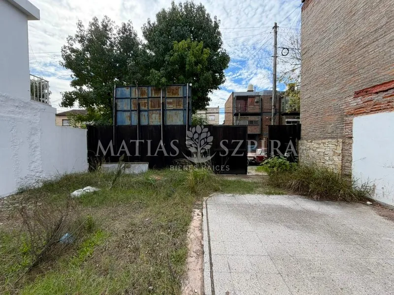 Terreno en venta · Castelar, Morón, GBA Oeste, Provincia de Buenos Aires