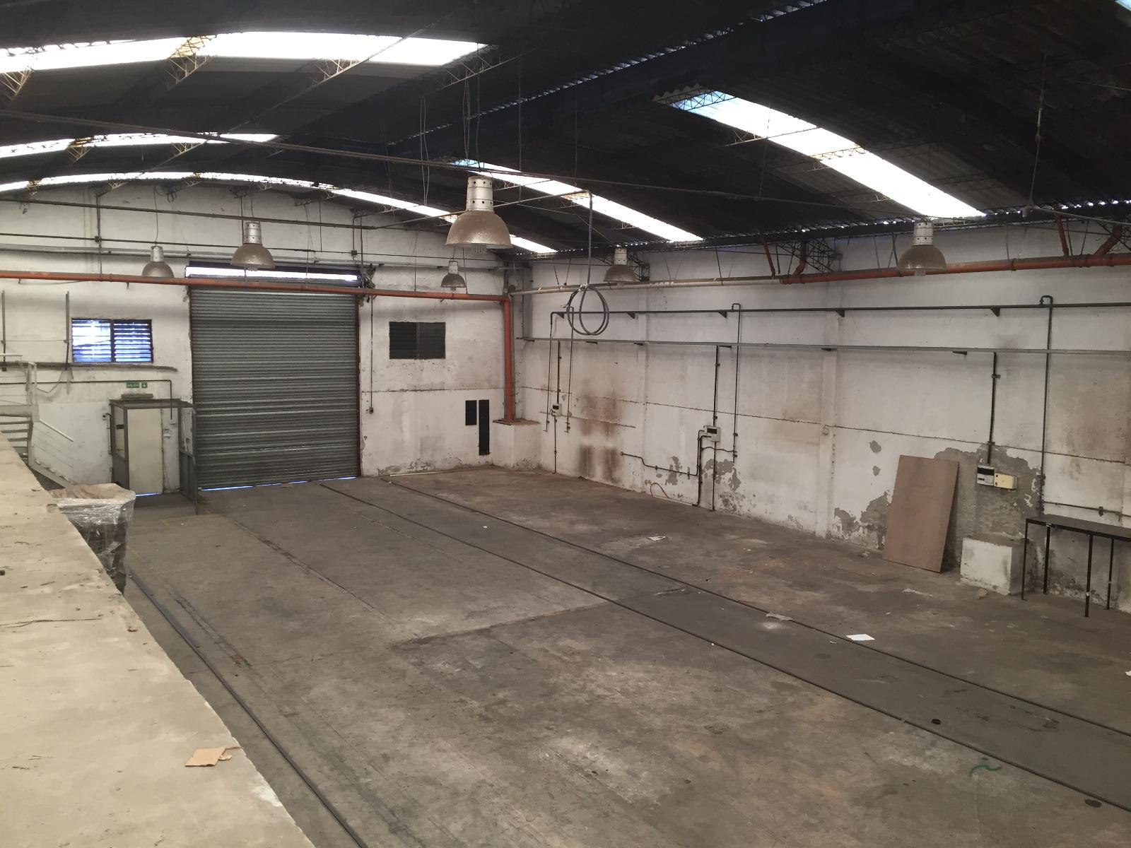 Depósito en alquiler · Castelar, Morón, GBA Oeste, Provincia de Buenos Aires