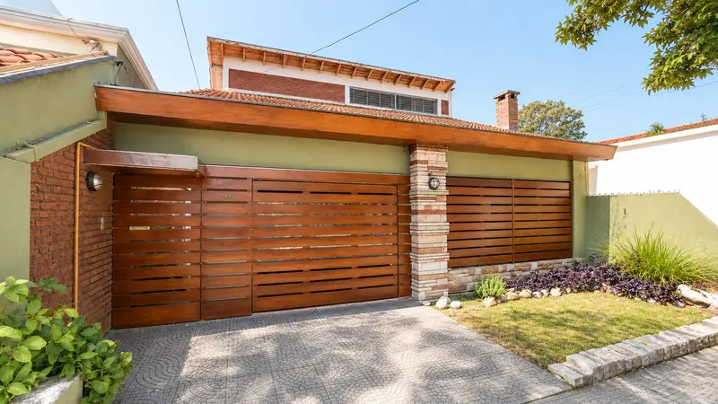 Casa en venta · Castelar, Morón, GBA Oeste, Provincia de Buenos Aires Casa en venta · Castelar, Morón, GBA Oeste, Provincia de Buenos Aires