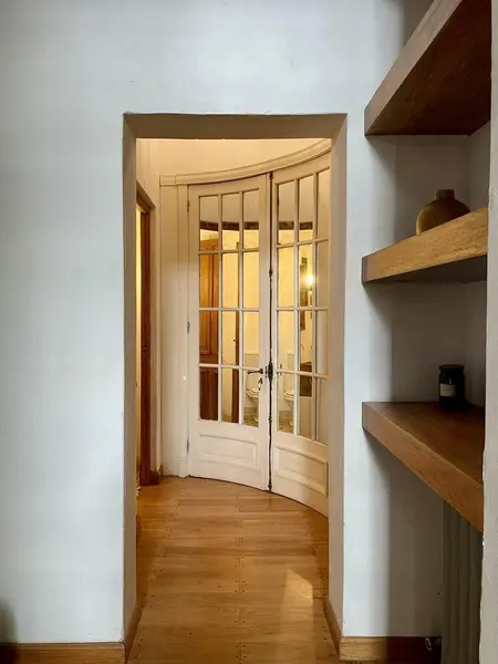 2038140938.jpg