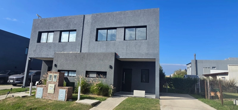 Casa en alquiler · Fátima, Pilar, GBA Norte, Provincia de Buenos Aires