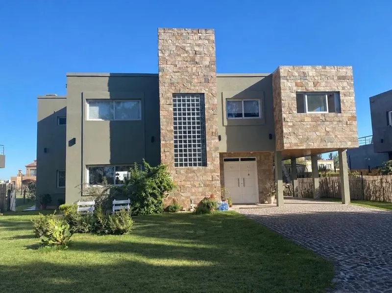 Casa en alquiler · El Principado, San Vicente, GBA Sur, Provincia de Buenos Aires