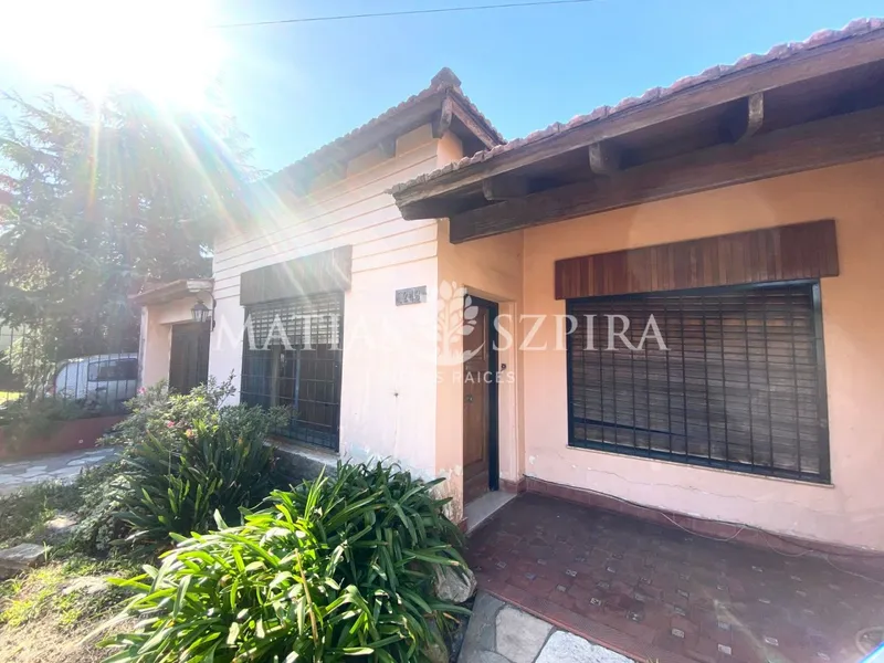 Casa en venta · Castelar Norte, Castelar, Morón, GBA Oeste, Provincia de Buenos Aires