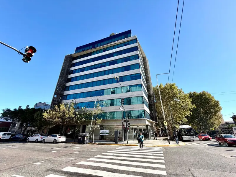 Oficina en alquiler · Parque Patricios, CABA