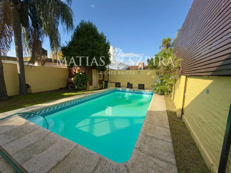 Casa en alquiler · Castelar, Morón, GBA Oeste, Provincia de Buenos Aires