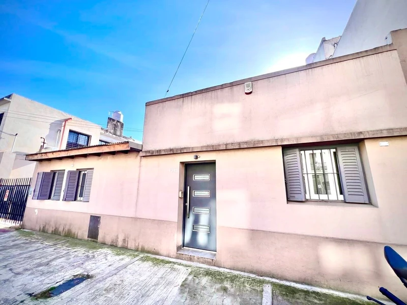 Casa en venta · Morón, GBA Oeste, Provincia de Buenos Aires Casa en venta · Morón, GBA Oeste, Provincia de Buenos Aires