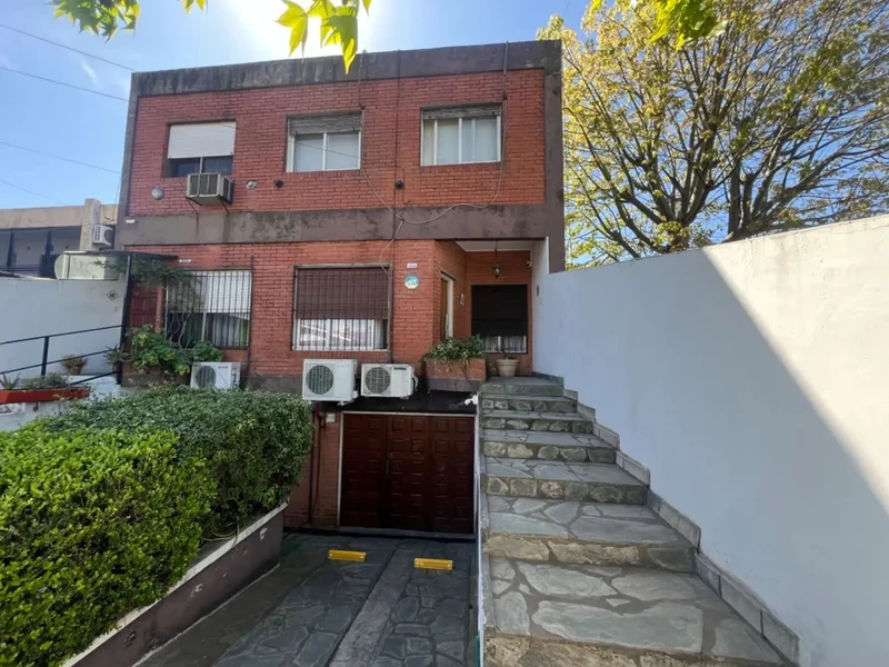 Casa en venta · Castelar, Morón, GBA Oeste, Provincia de Buenos Aires