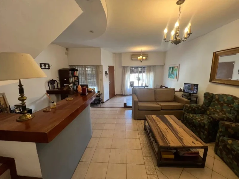 Casa en venta · Castelar, Morón, GBA Oeste, Provincia de Buenos Aires