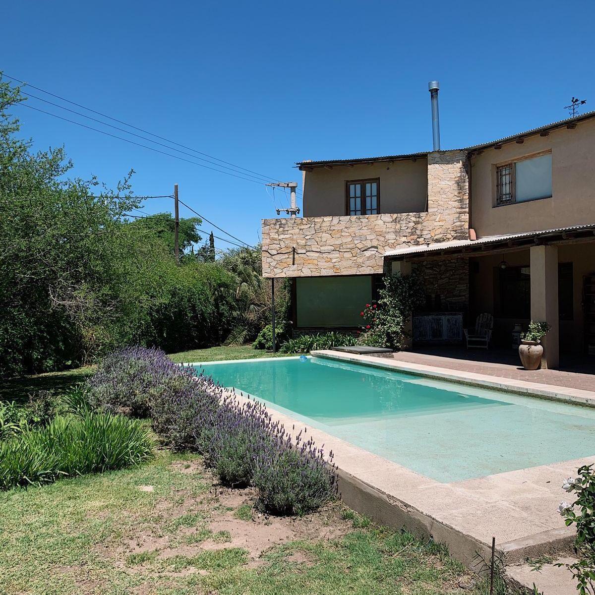 Casa en alquiler · Villa Allende, Colon, Córdoba